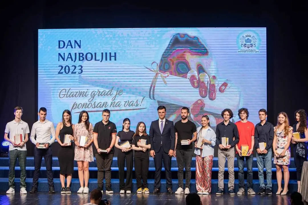 "Dan najboljih": Glavni grad ponosan na najbolje osnovce i srednjoškolce