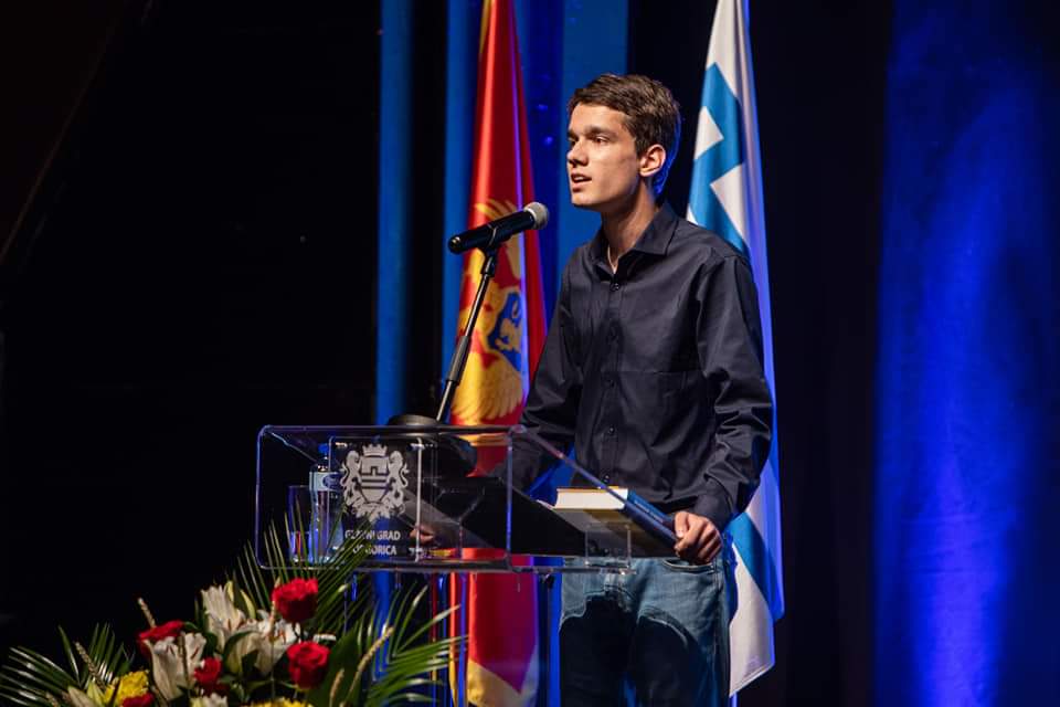 "Dan najboljih": Glavni grad ponosan na najbolje osnovce i srednjoškolce