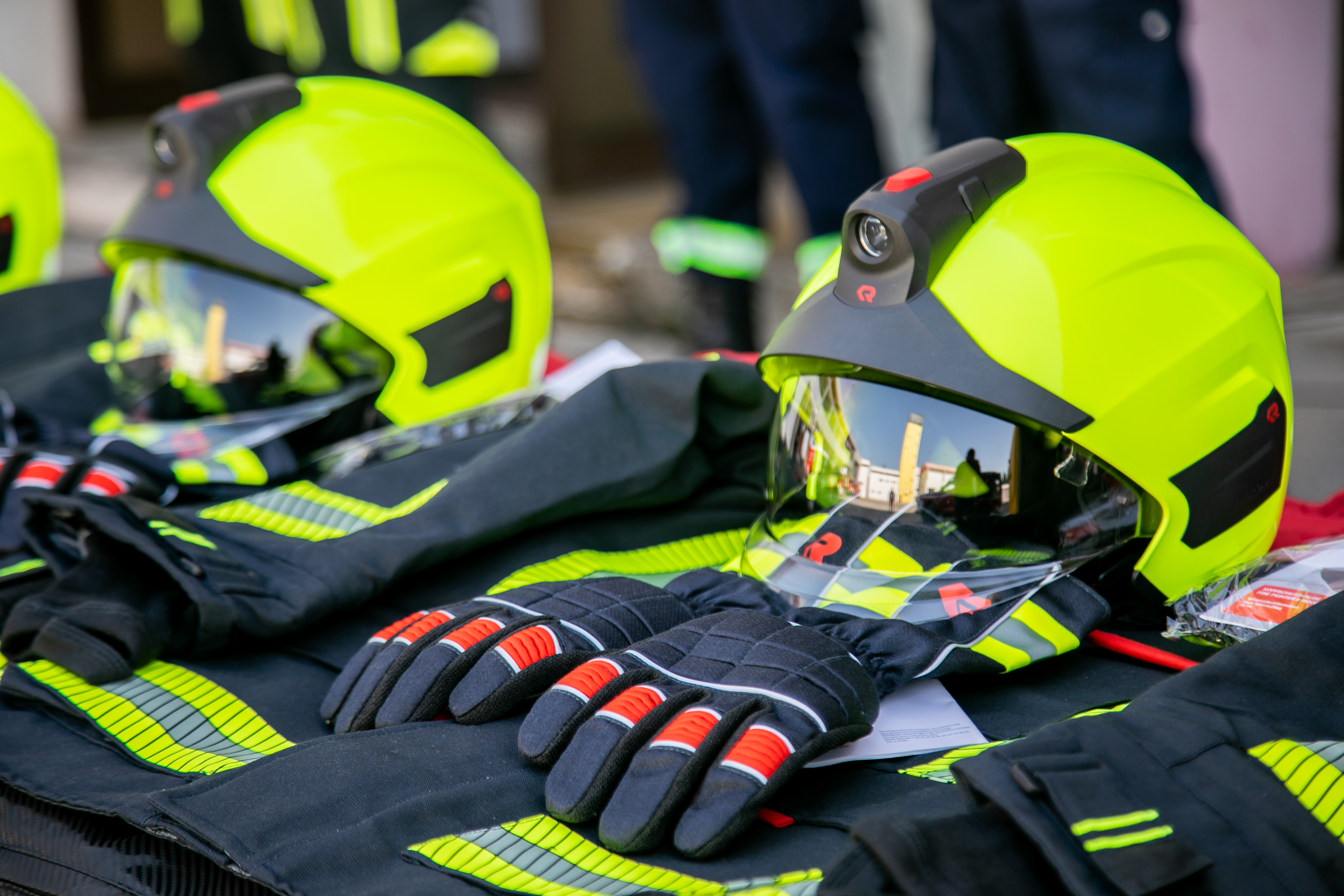 Raspisan javni oglas za zapošljavanje vatrogasaca/kinja-spasilaca/teljki