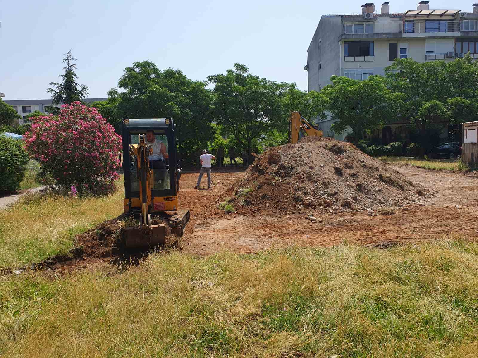 Počeli radovi na izgradnji dječijeg igrališta na Starom aerodromu