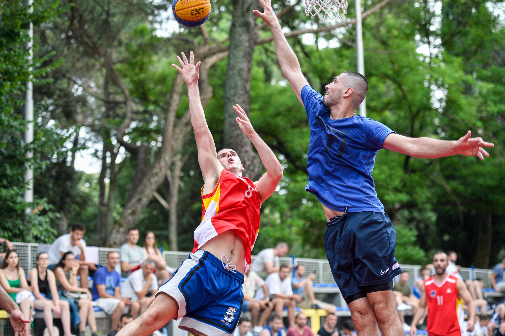 ZAVRŠEN DRUGI ''BASKET U MOM KVARTU'': CETINJE POBJEDNIK SPEKTAKLA U NJEGOŠEVOM PARKU