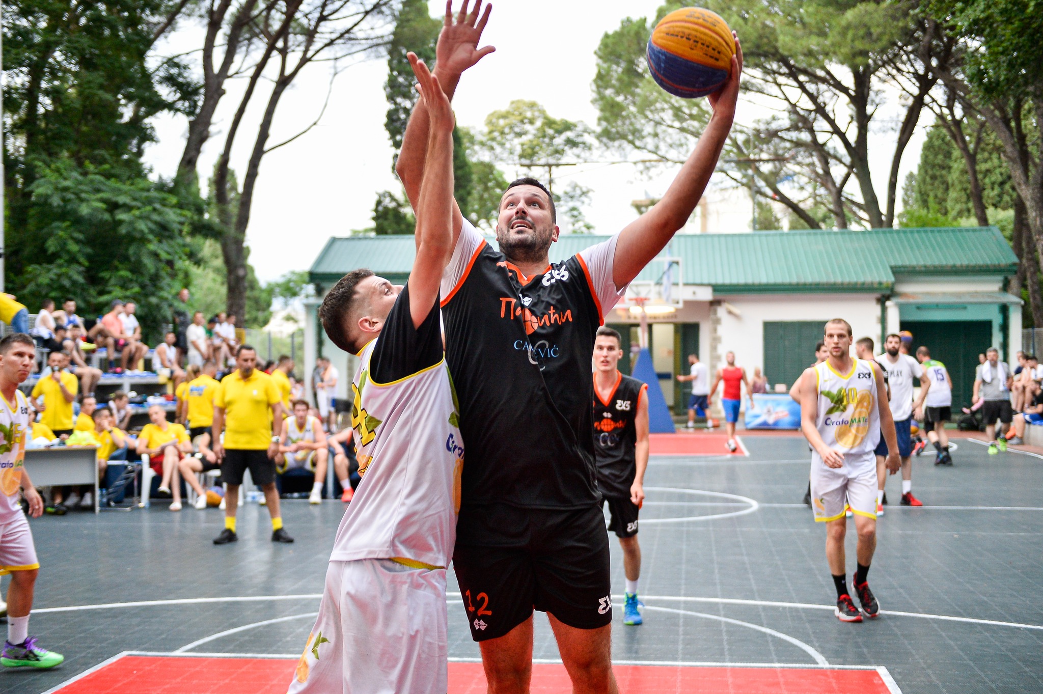 ZAVRŠEN DRUGI ''BASKET U MOM KVARTU'': CETINJE POBJEDNIK SPEKTAKLA U NJEGOŠEVOM PARKU