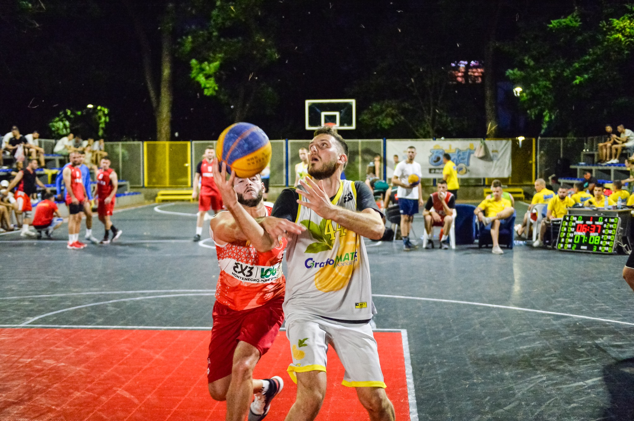 ZAVRŠEN DRUGI ''BASKET U MOM KVARTU'': CETINJE POBJEDNIK SPEKTAKLA U NJEGOŠEVOM PARKU