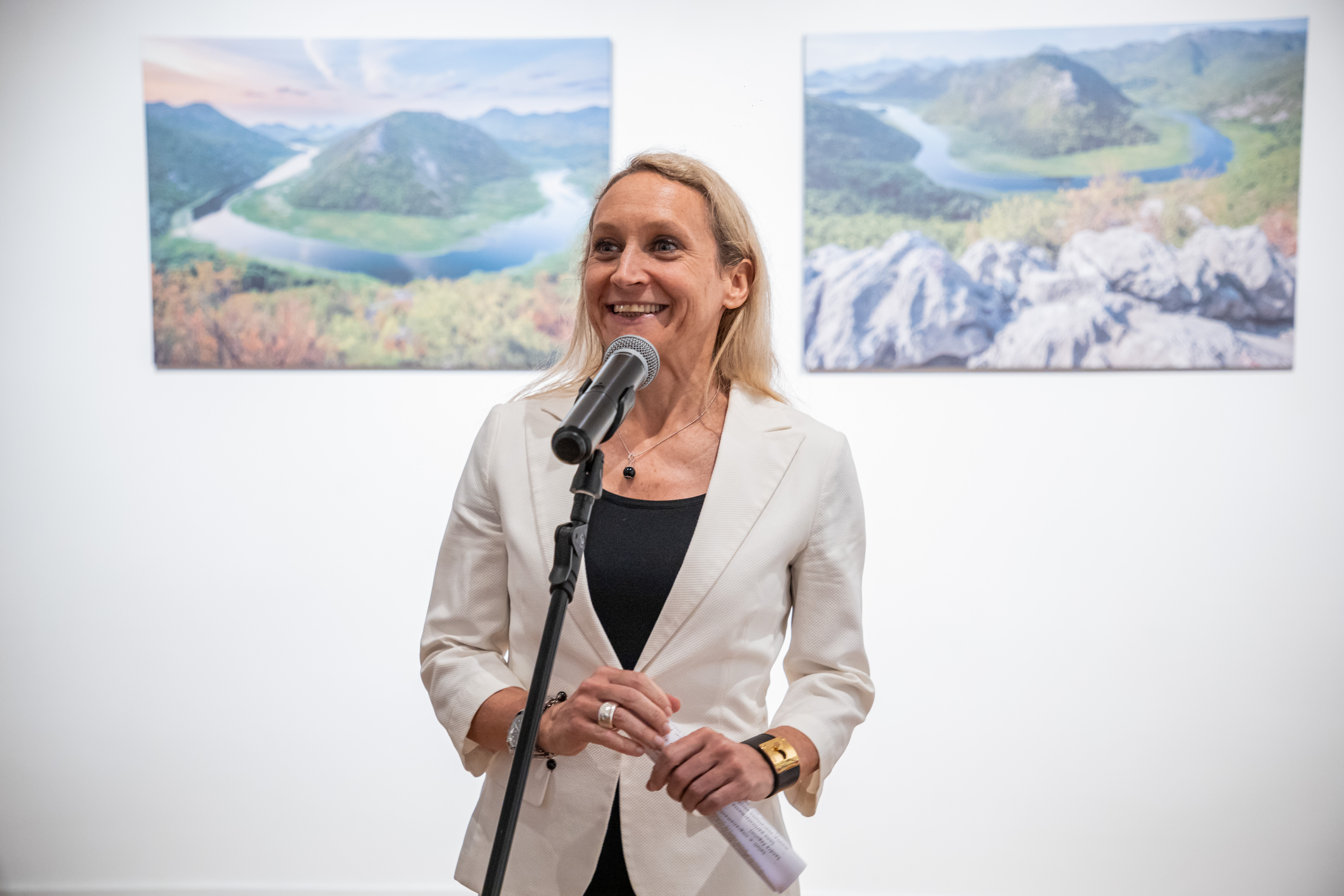 U Kuslevovoj kući otvorena izložba „Razglednice iz Crne Gore“