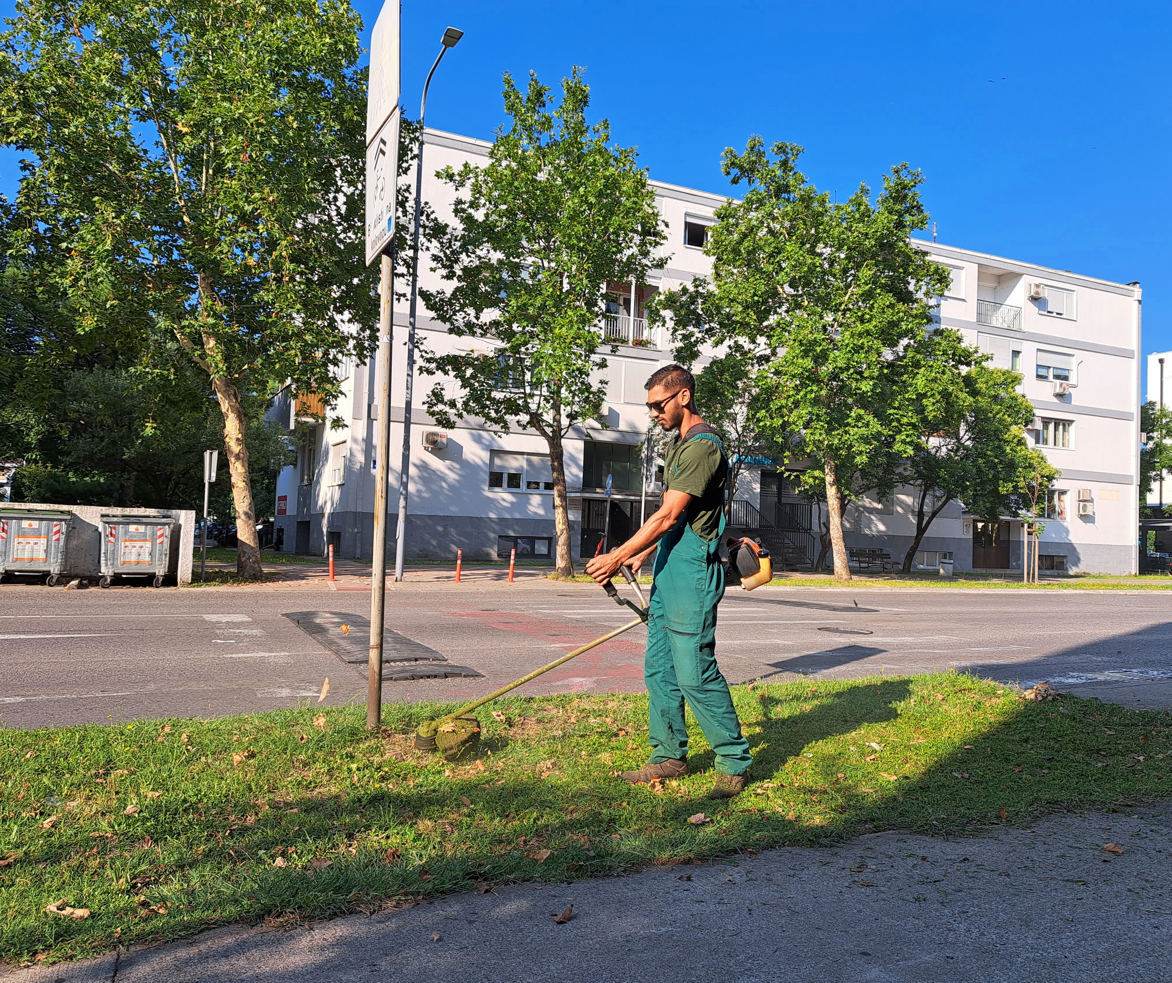 Ekipe gradskog Zelenila i ove sedmice angažovane u punom kapacitetu na više lokacija
