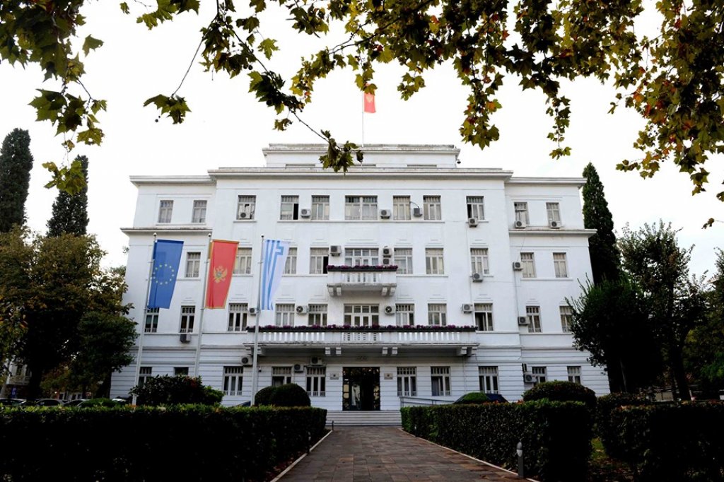 Reagovanje na medijske navode povodom pokretanja proizvodnje zaštitnih maski u Podgorici