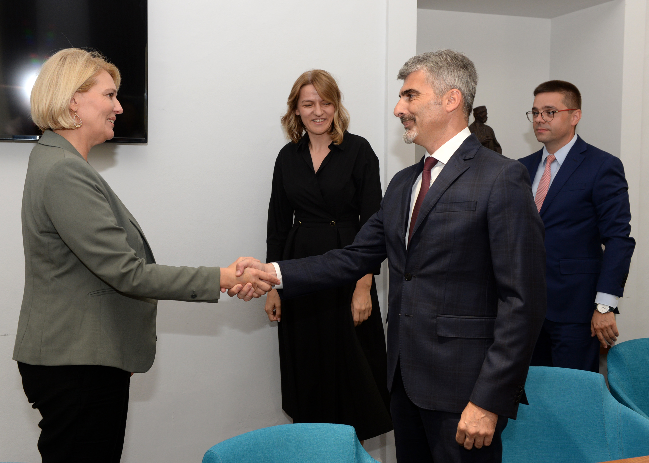 Injac – Drakić: Posvećeno raditi na unapređenju poslovnog ambijenta