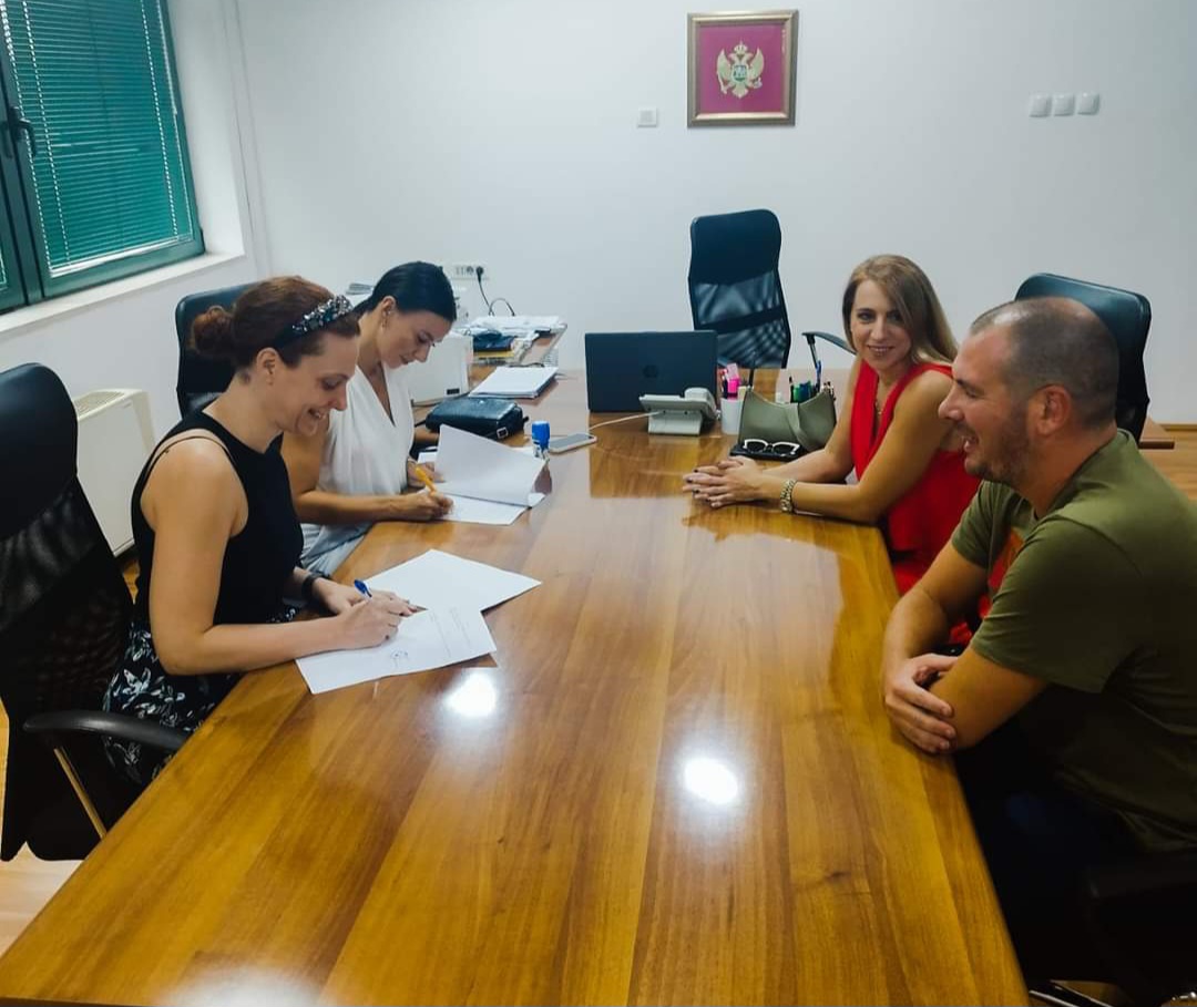 Saradnja i donacija od 7.500€: Zajedno za osmijeh koji vrijedi više