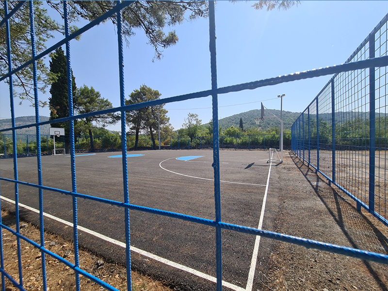 Rekonstruisan košarkaški poligon na Barutani
