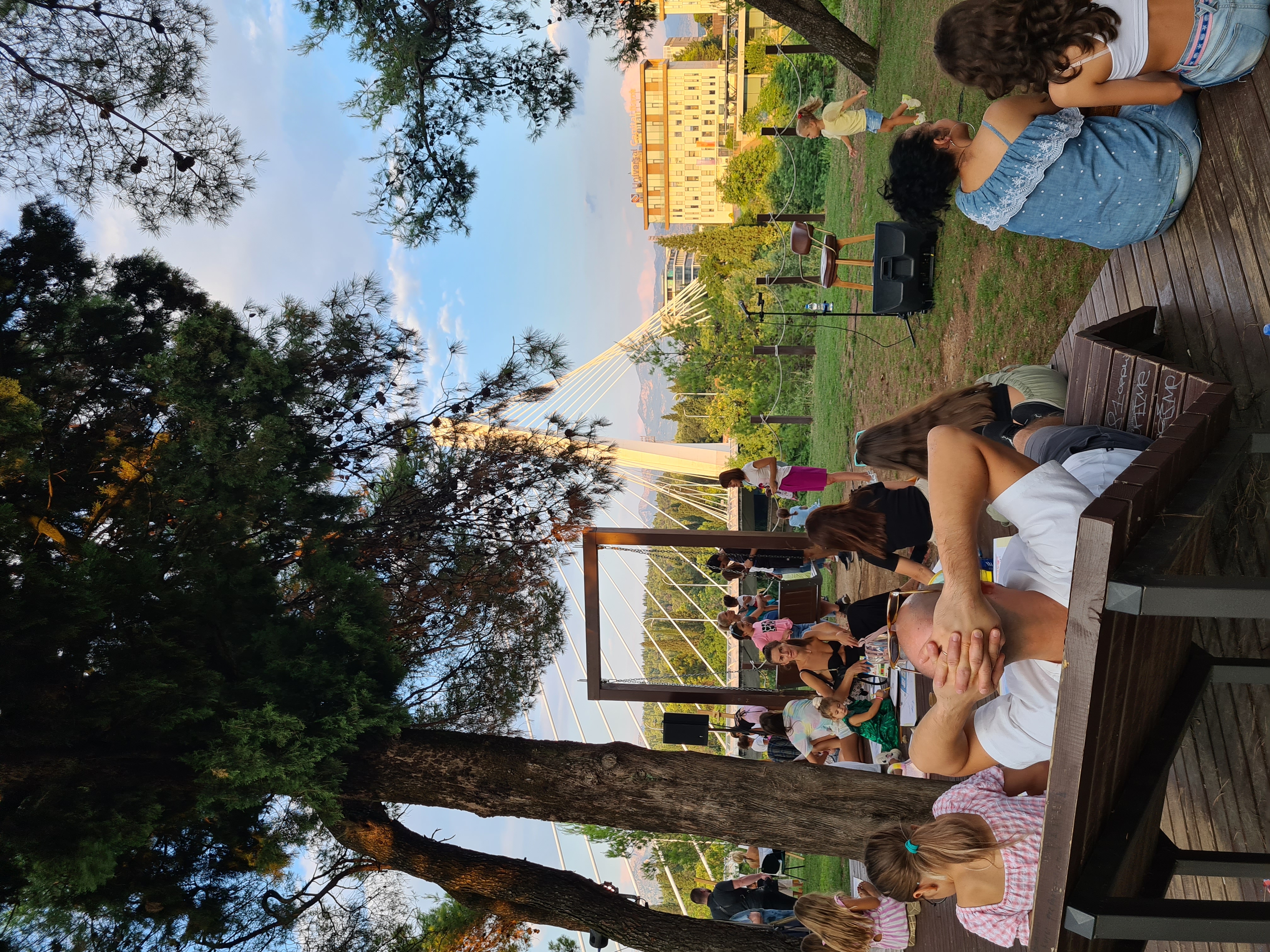 Manifestacija "Slikamo Podgoricu" okupila veliki broj sugrađana i turista