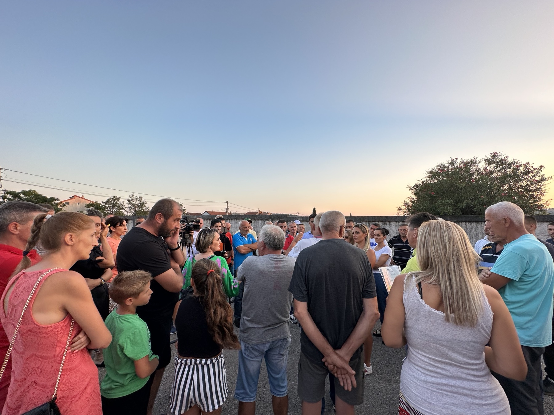 Šaranović sa mještanima park šume Zagorič - Nova gradska uprava neće okretati glavu od bilo kog problema