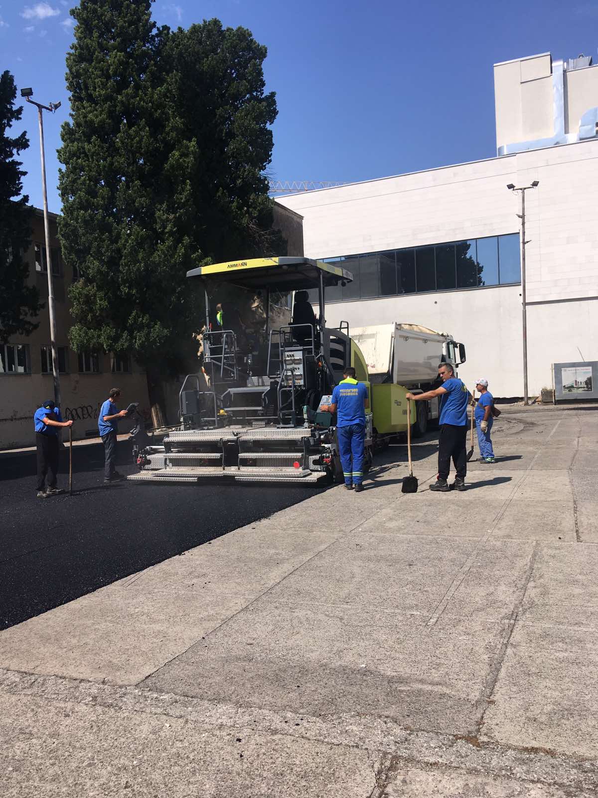 Putevi izvode radove na više lokacija u gradu