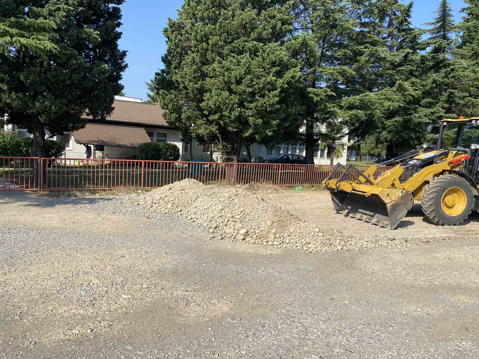 Putevi izvode radove na više lokacija u gradu