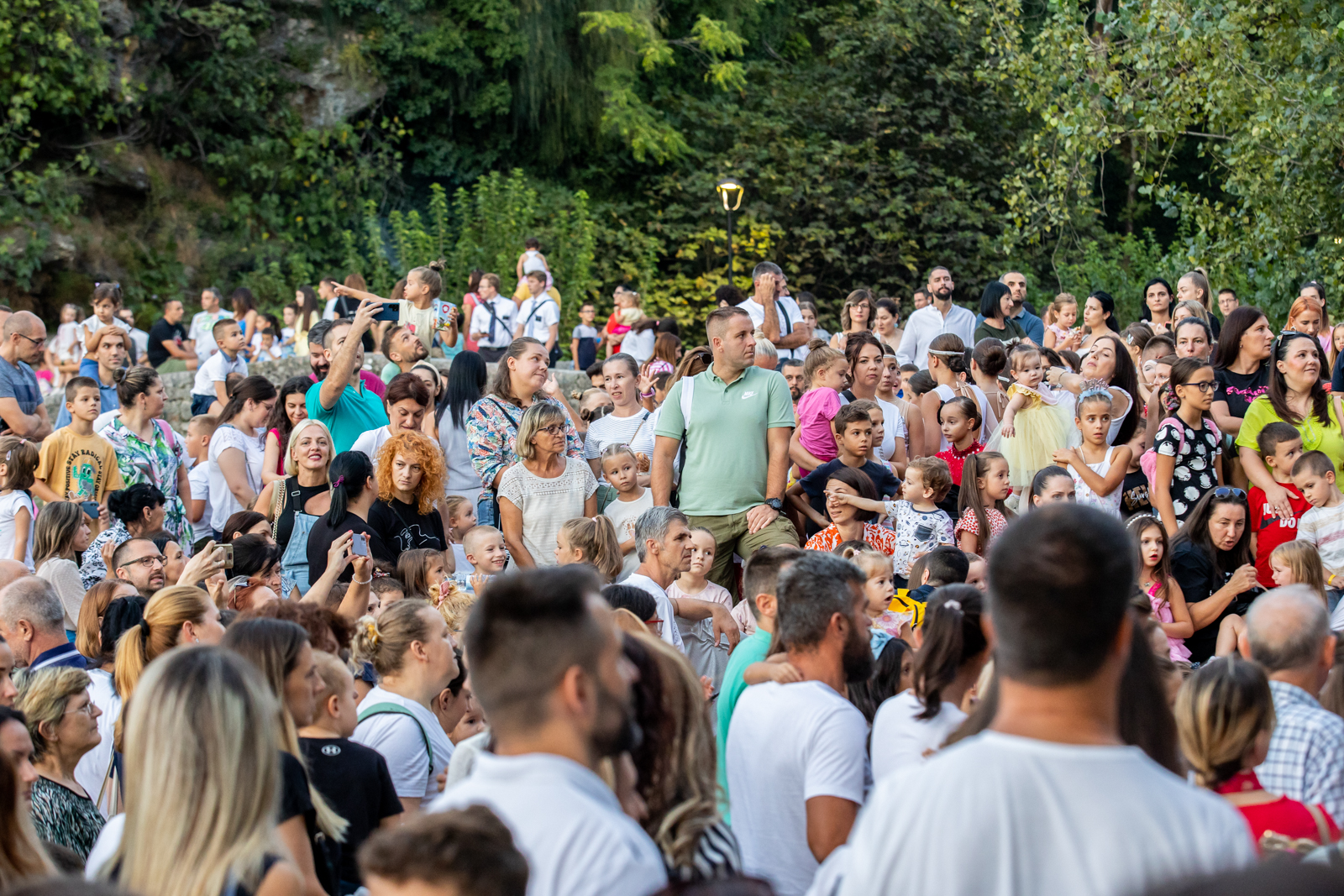 „Noć lampiona“ uz želje mališana za srećan početak školske godine