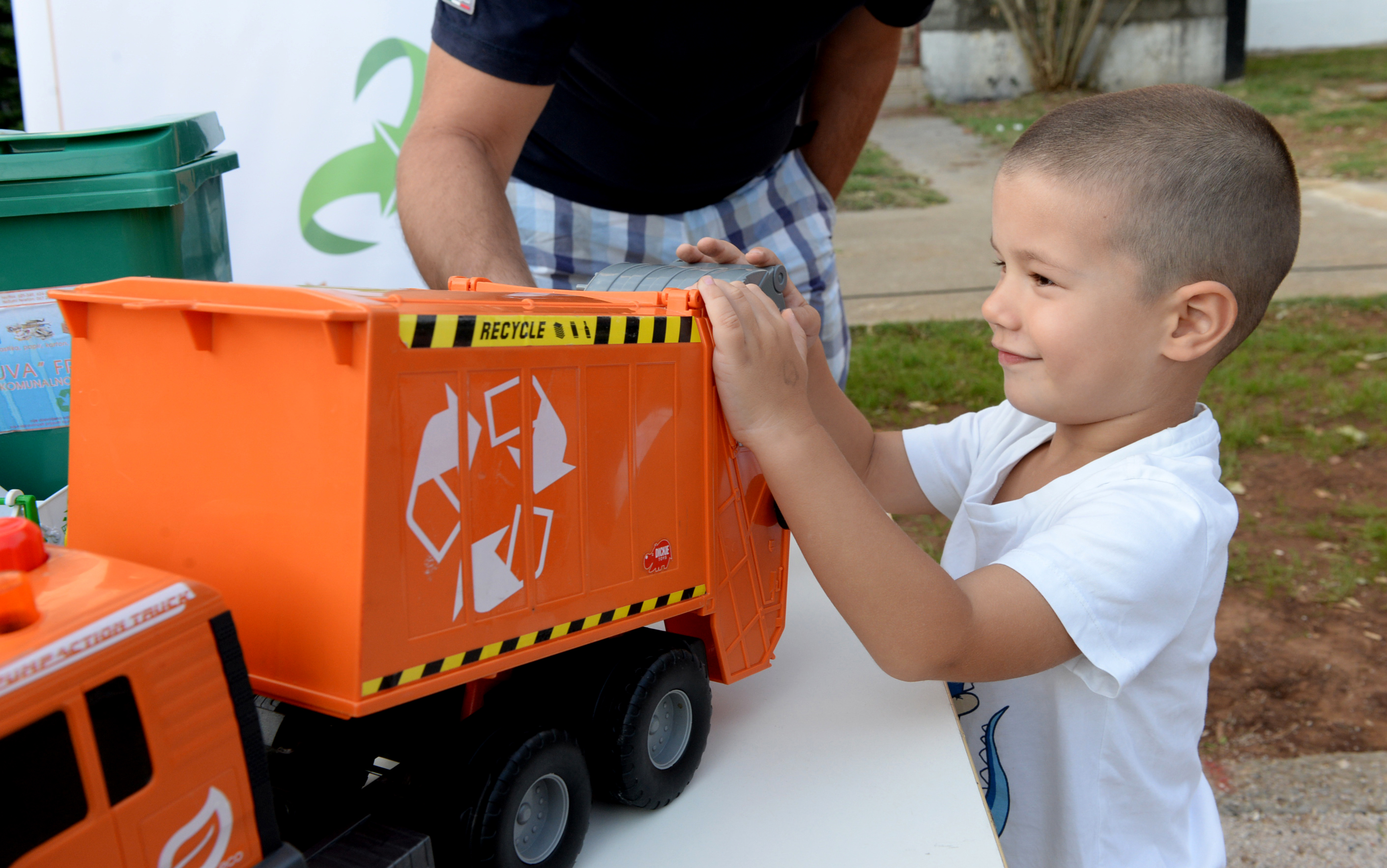 Edukativno - zabavni program povodom otvaranja dječijeg parka na Starom aerodromu