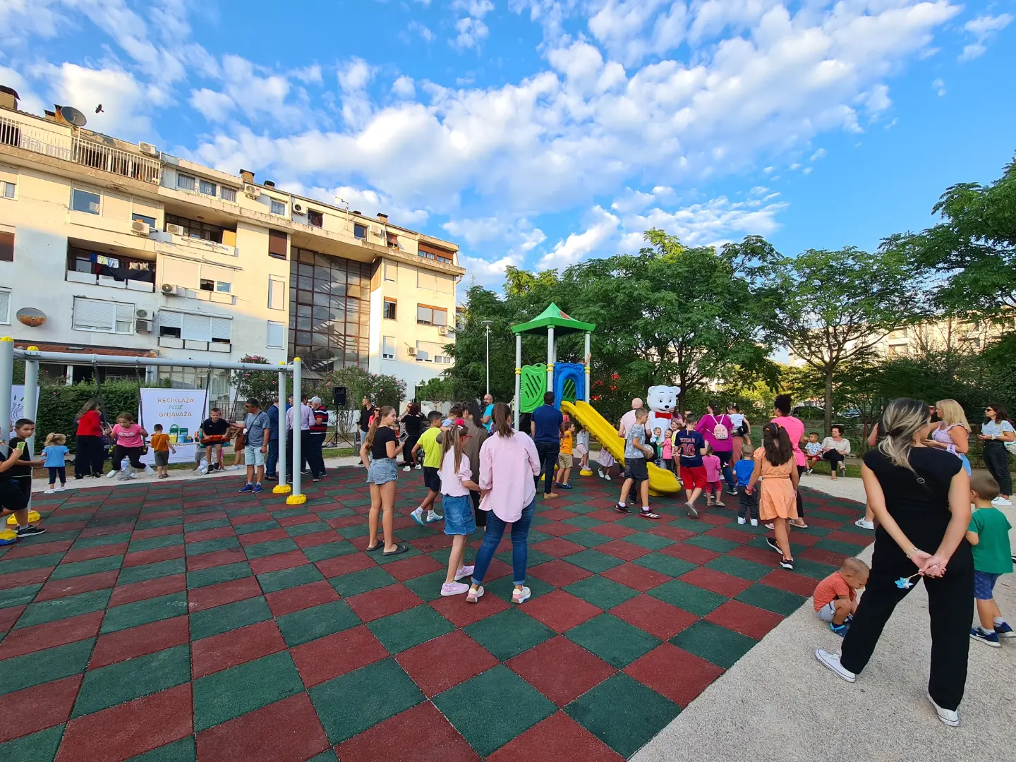 Edukativno - zabavni program povodom otvaranja dječijeg parka na Starom aerodromu