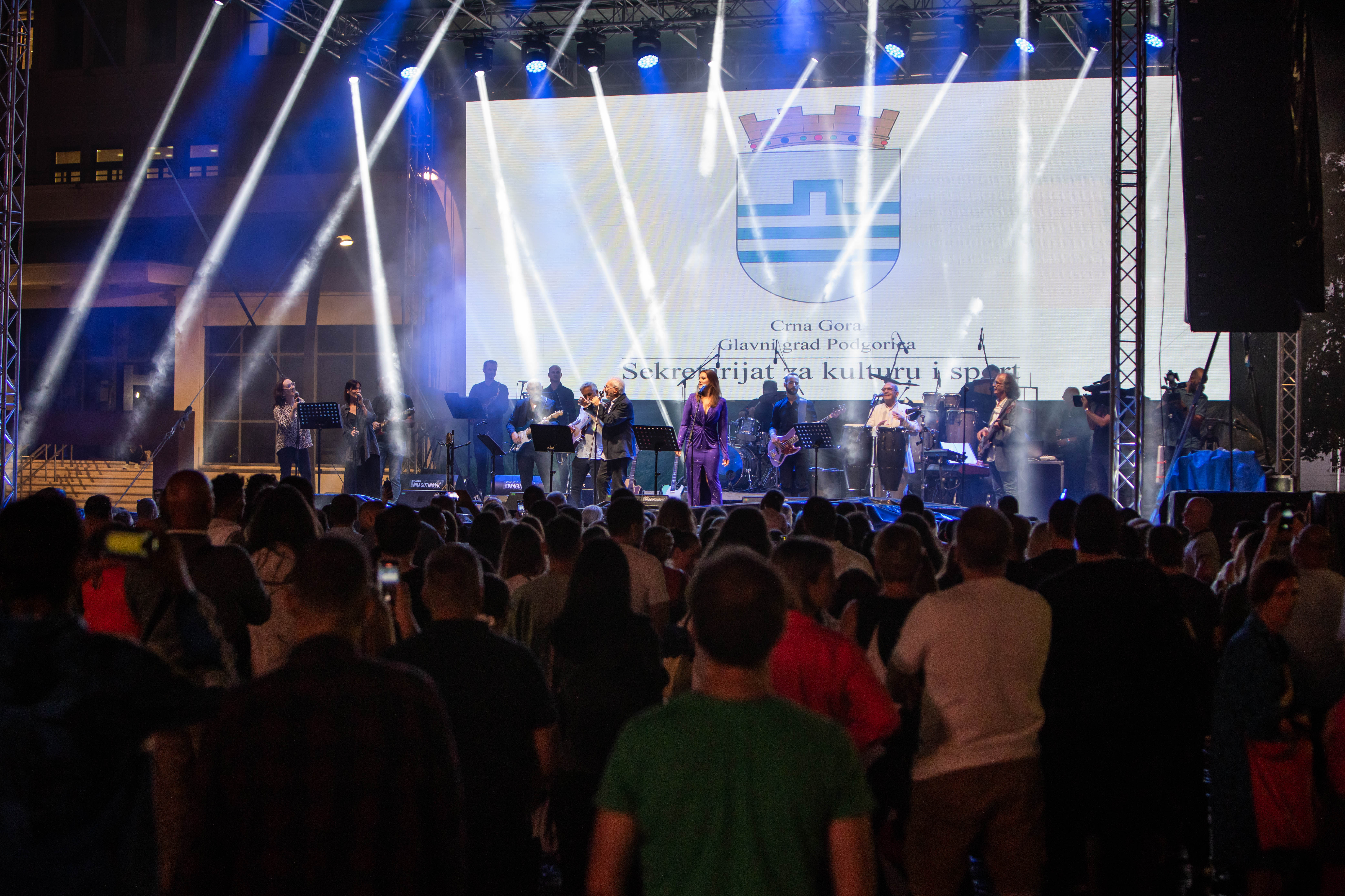 Proslavom velikog jubileja u Podgorici grupa Makadam priredila veče za pamćenje