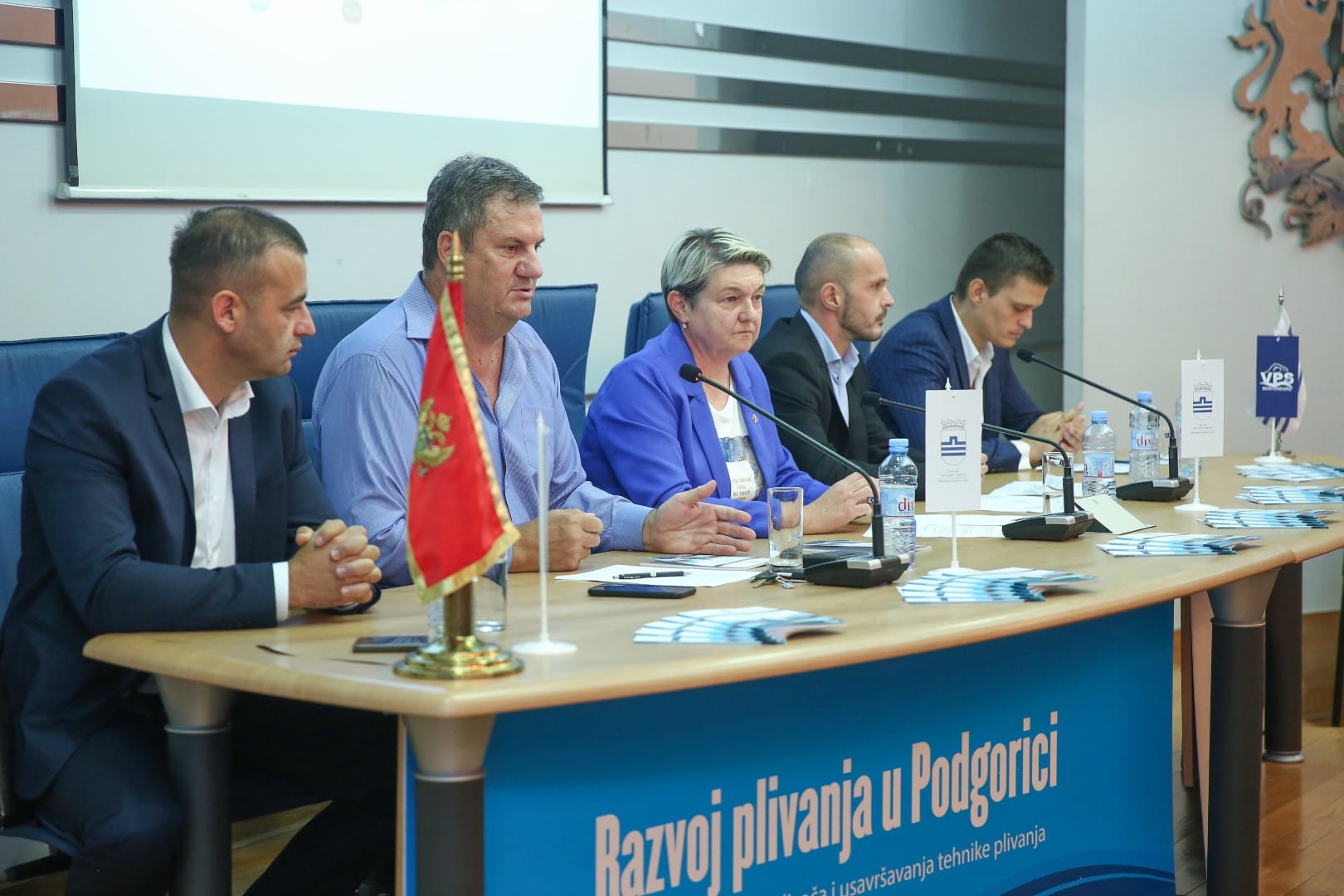 Predstavljena publikacija "Razvoj plivanja u Podgorici"