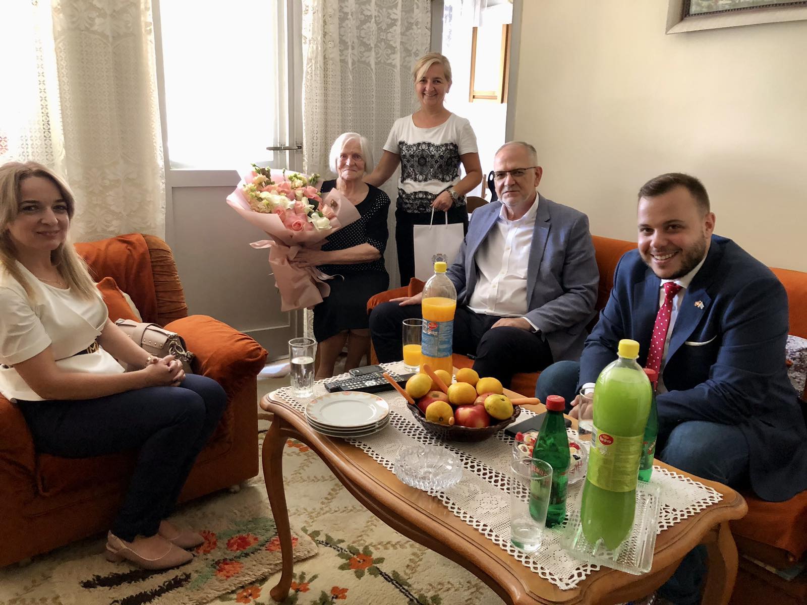 Socijalni servis-pomoć i njega u kući od velikog značaja za starije sugrađane