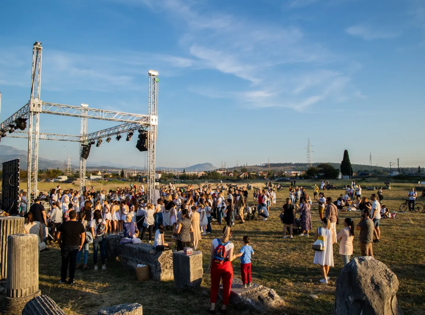 "Tematski bal pod maskama" protekao u znaku dječjih osmijeha, dobre zabave i edukacije