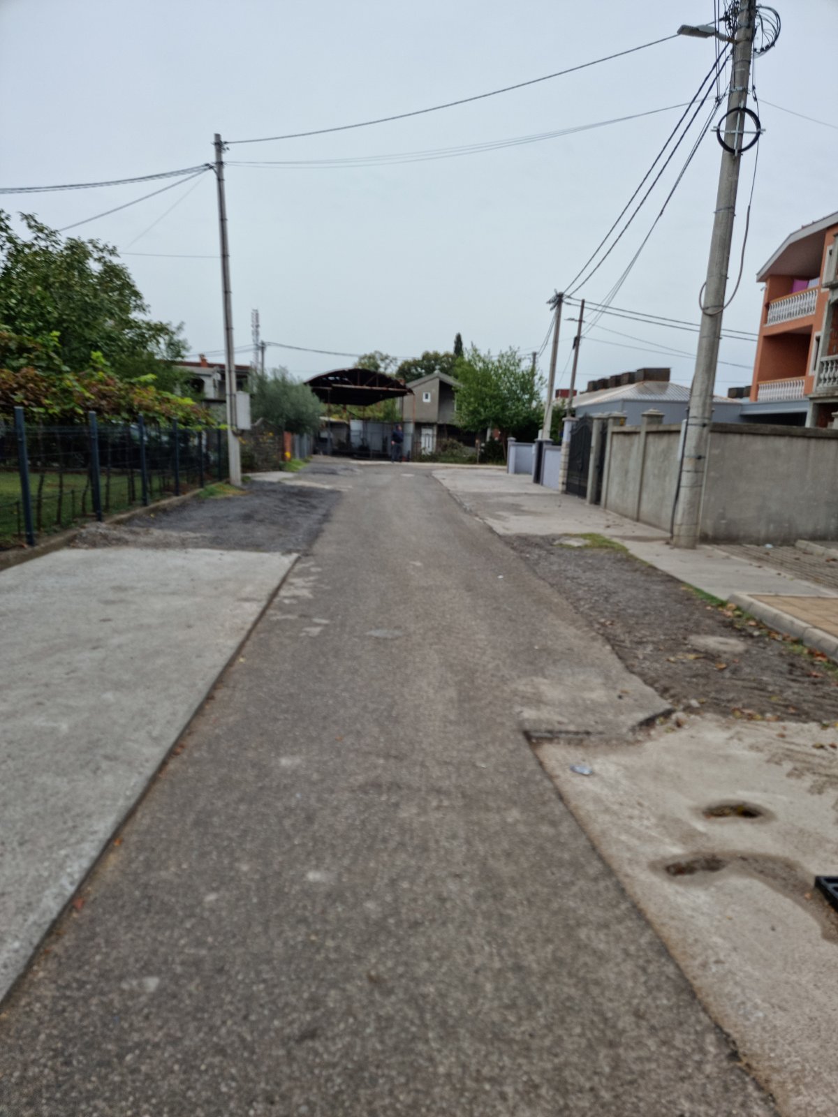 Počeli radovi na sanaciji kraka Ulice Jelene Balšić na Zabjelu