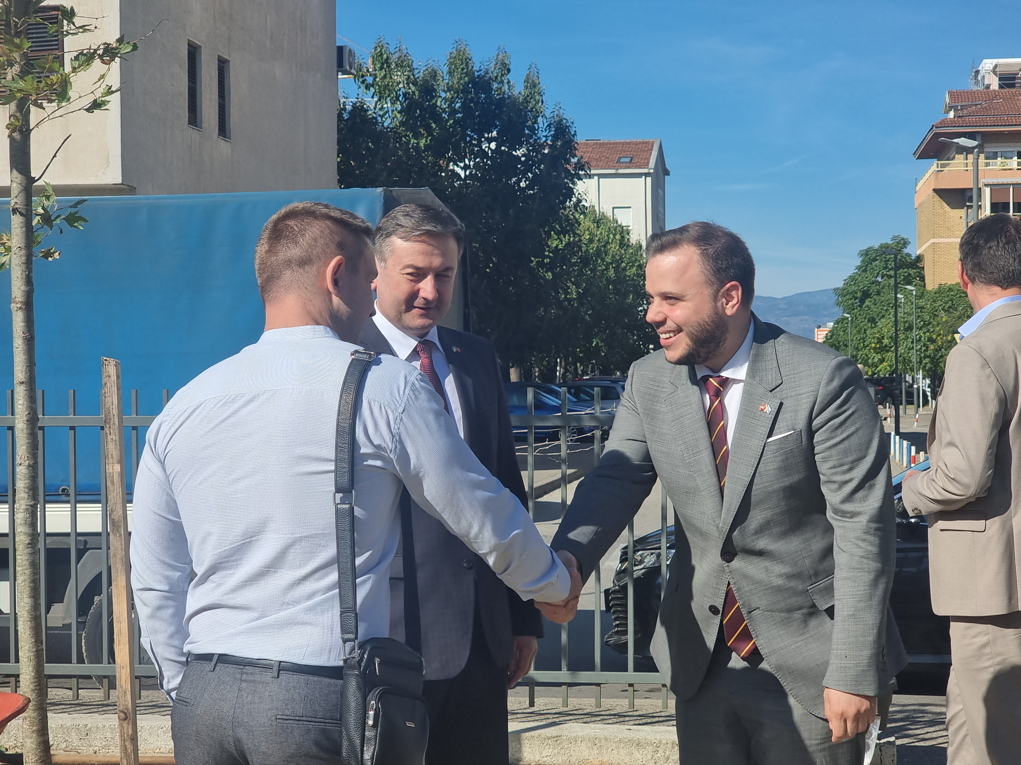 Platan kao simbol zahvalnosti Ukrajine Podgorici i Crnoj Gori zasađen u parku na Starom aerodromu