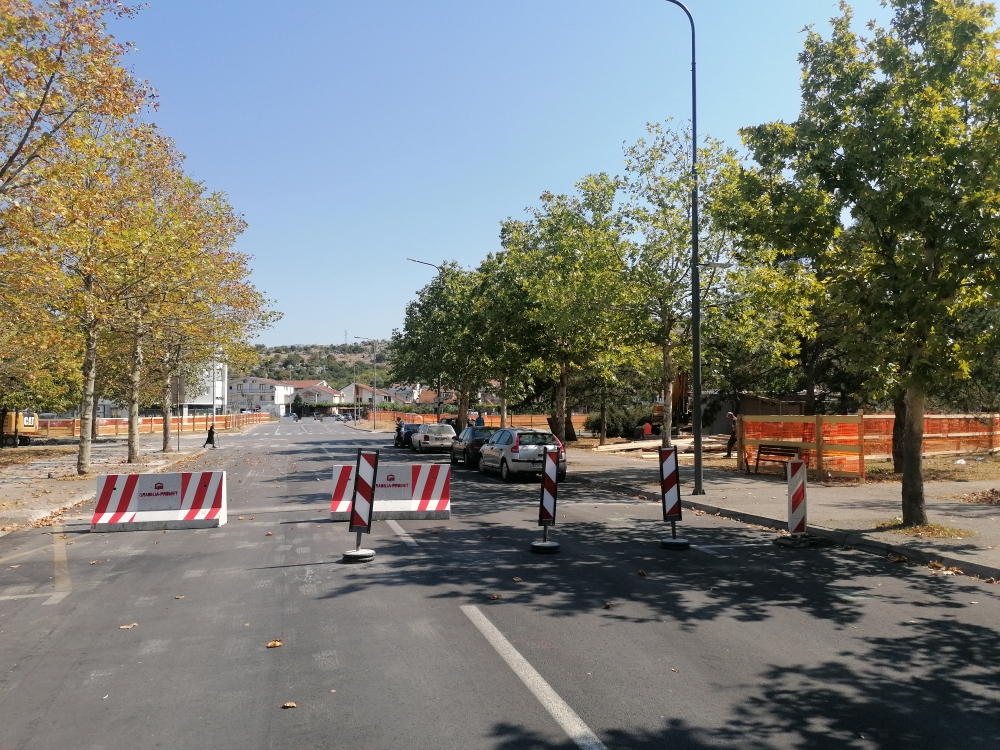 Počela izgadnja kružnog toka na raskrsnici ulica Meše Selimovića i Blaža Jovanovića