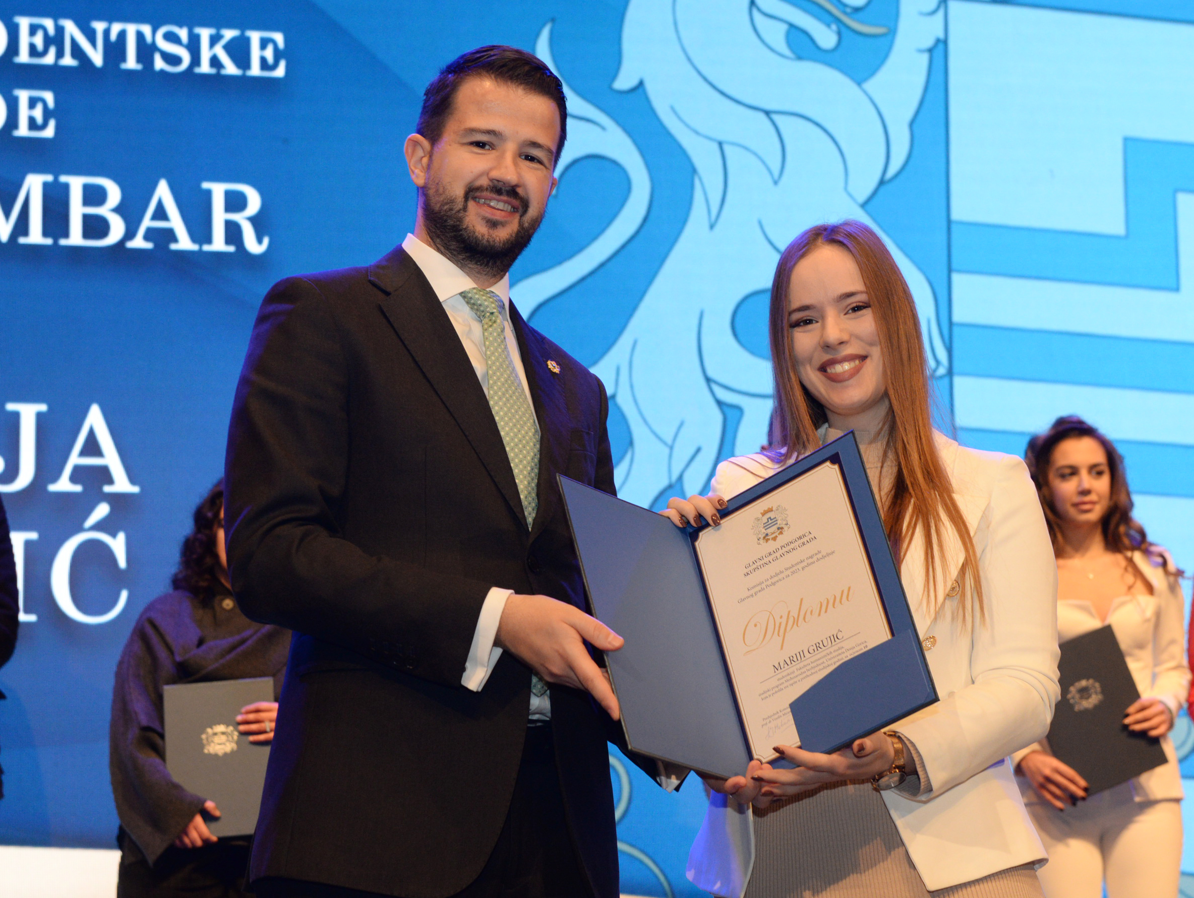 Dodijeljene nagrade najboljim studentima za 2023. godinu;  Injac: Ulaganje u znanje je ulaganje u sebe i u budućnost