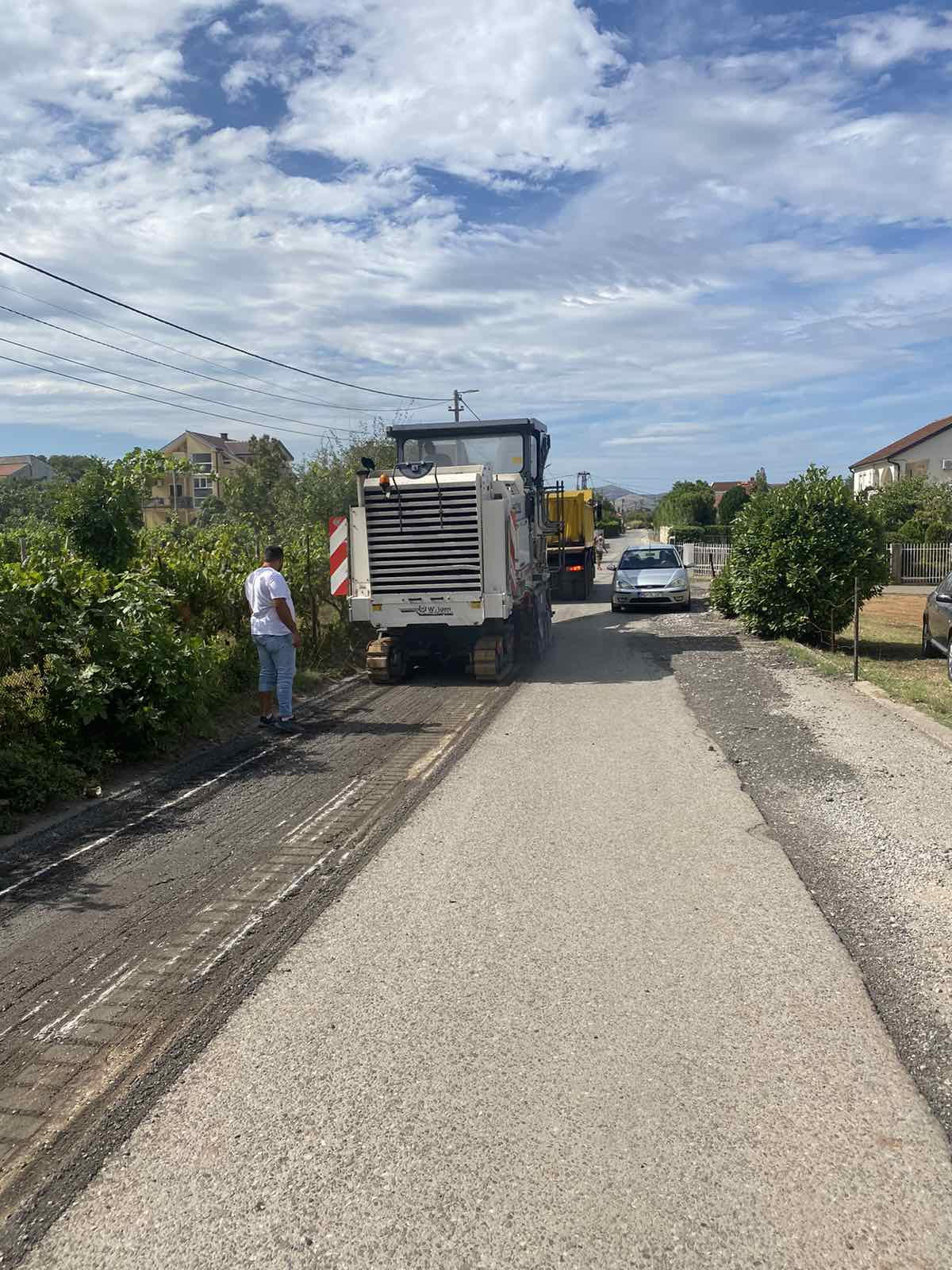 Počeli radovi na sanaciji ulica Boška Buhe i Đura Čagorovića u Tološima