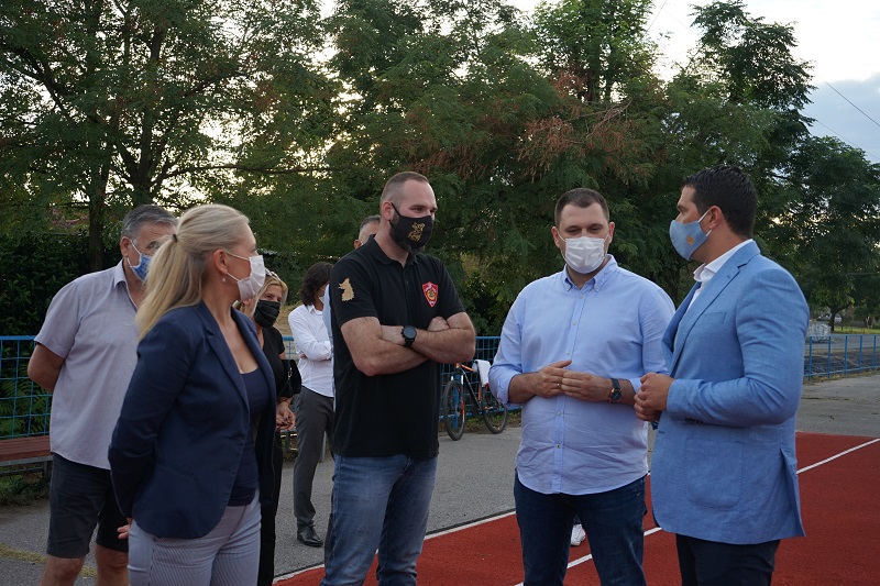 Partnerstvom Glavnog grada i Ministarstva sporta rekonstruisan košarkaški teren u Mojanovićima