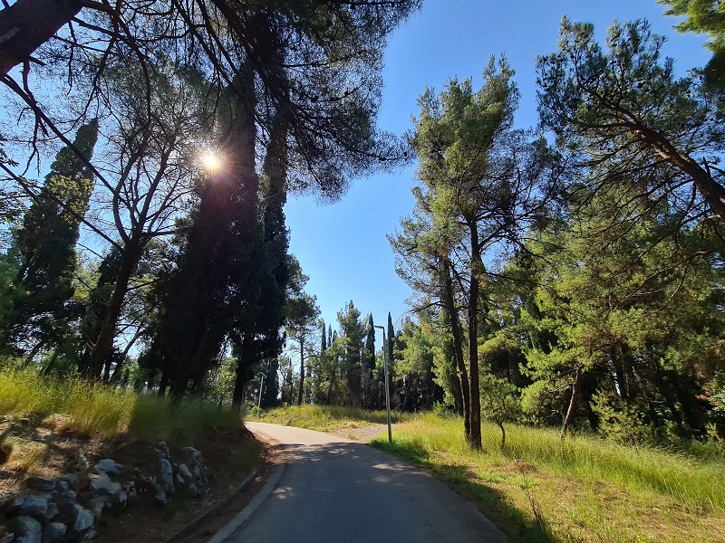 Park šuma Ljubović dobija novi mobilijar