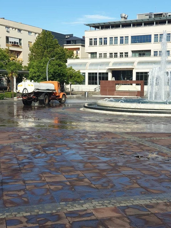 U cilju sprječavanja širenja koronavirusa ekipe gradske Čistoće svakodnevno dezinfikuju javne površine