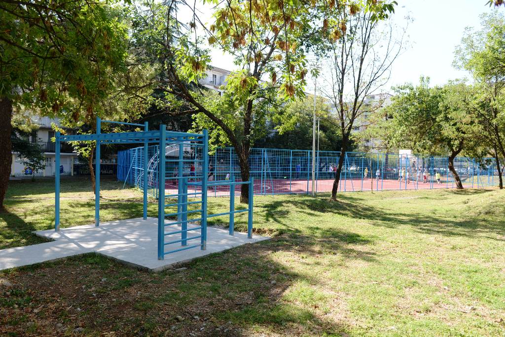 Rekonstruisan kultni košarkaški teren iza zgrade SIMPO, uskoro i novo dječije igralište u ovom kvartu