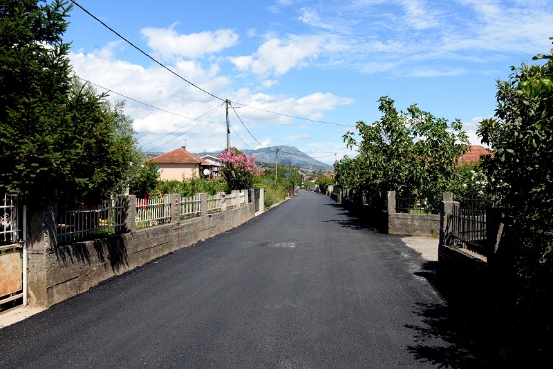 Danas se završavaju radovi na sanaciji ulica Boška Buhe i Đura Čagorovića u Tološima