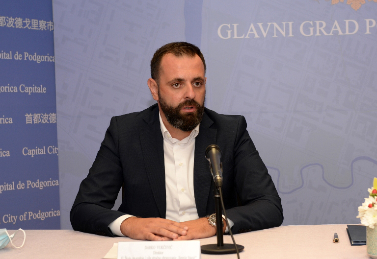 Glavni grad izdvaja 450.000 eura za obroke licima u stanju socijalne potrebe koje će pripremati učenici SSS Sergije Stanić