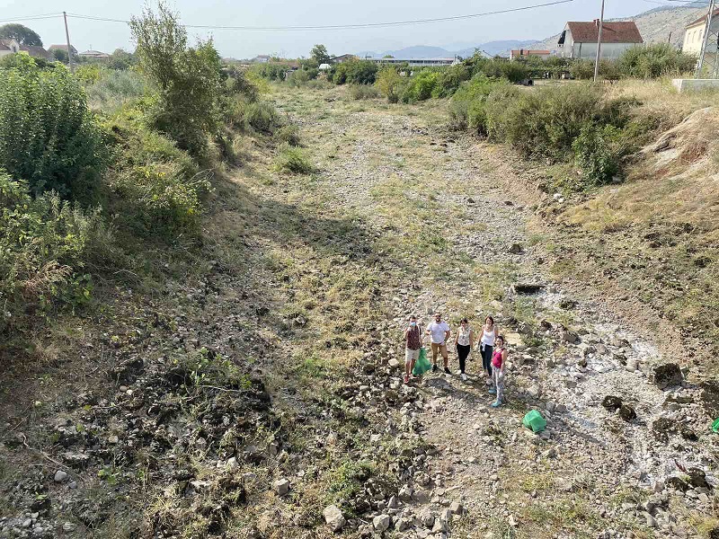 Akcijom čišćenja korita rijeke Sitnice Glavni grad obilježio Međunarodni dan čišćenja obala