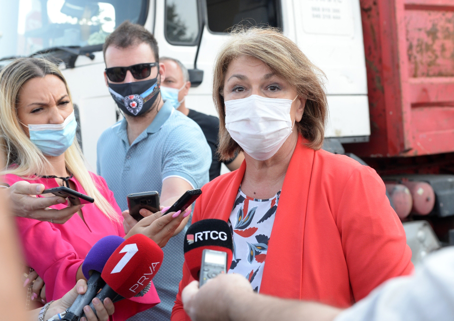Vlada, Glavni grad i Privredna komora pomoći će kompanijama čiji su objekti izgoreli u požaru na Karabuškom polju