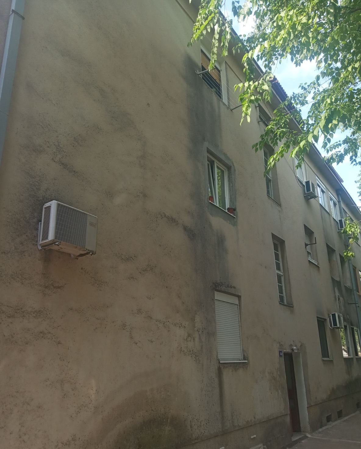 Na Bulevaru Ivana Crnojevića uspješno se realizuje akcija Za ljepše lice Podgorice
