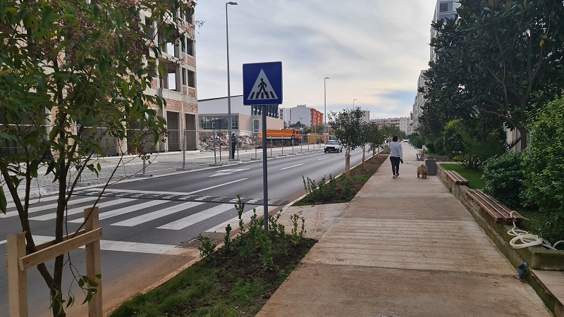 Pejzažno uređena i Baku ulica