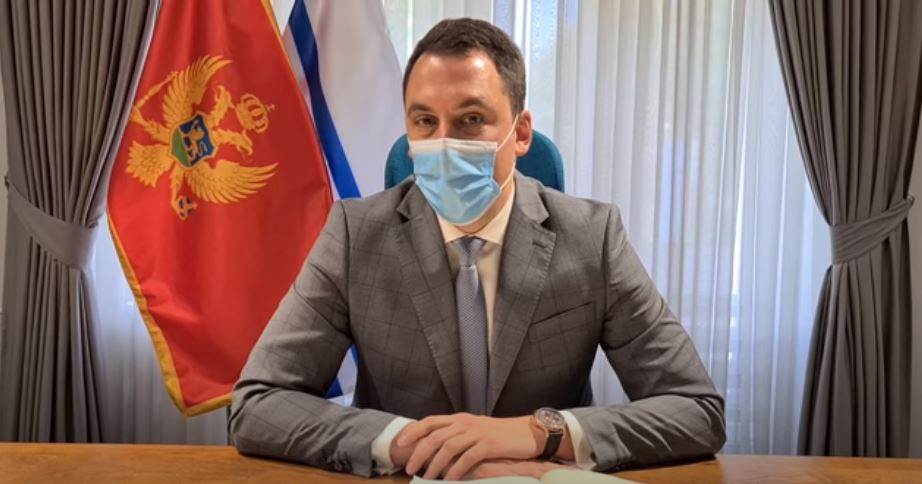 Gradonačelnik Vuković povodom epidemiološke situacije u Podgorici: Vrijeme je da položimo još jedan ispit kao društvena zajednica; Ove godine bez novogodišnje manifestacije na Trgu