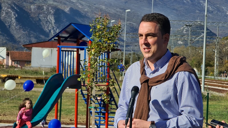 Novo dječije igralište u Danilovgradu poklon Glavnog grada susjednoj opštini