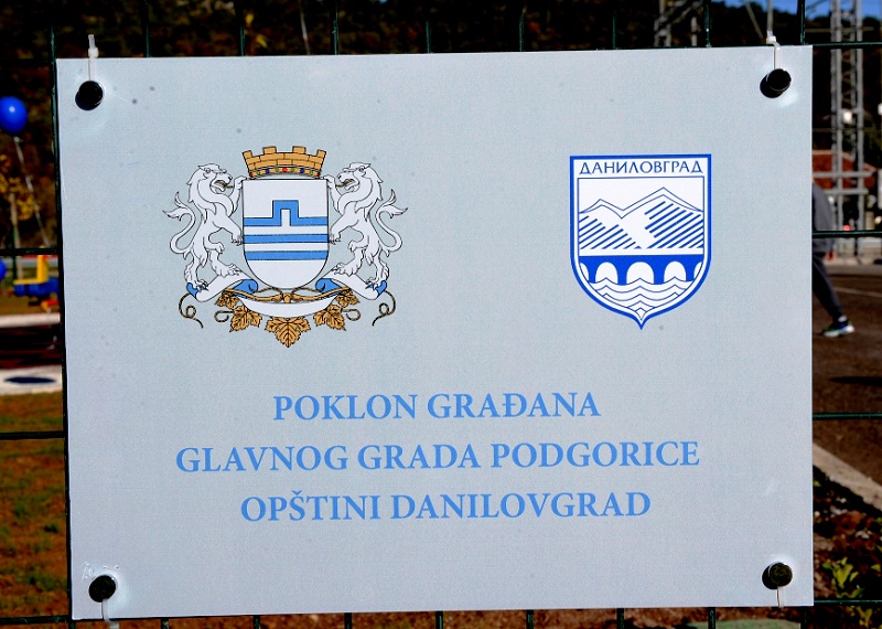 Novo dječije igralište u Danilovgradu poklon Glavnog grada susjednoj opštini