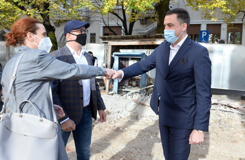 Vuković: Građevinski radovi na zgradi Gradskog pozorišta biće završeni do kraja godine