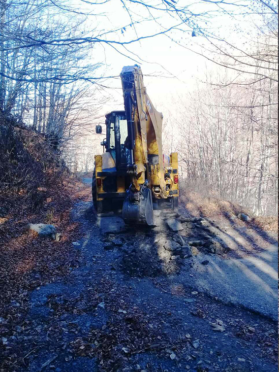 Putevi izvode pripremne radove za asfaltiranje putnog pravca Veruša - Mokra u dužini 3.2 km