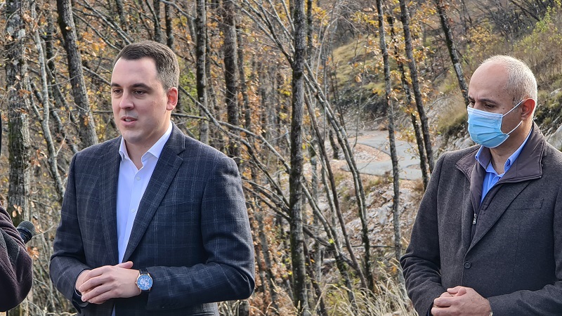 Završeno asfaltiranje putnog pravca Komani-Barjamovica u dužini od 6,5 km