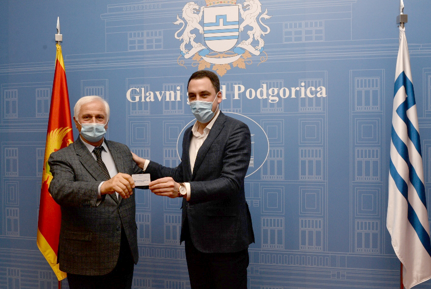 Predstavljen novi socijalni servis Glavnog grada: Gradska senior kartica omogućiće brojne povoljnosti penzionerima i starijim građanima Podgorice