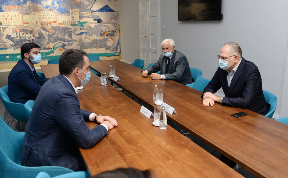 Predstavljen novi socijalni servis Glavnog grada: Gradska senior kartica omogućiće brojne povoljnosti penzionerima i starijim građanima Podgorice