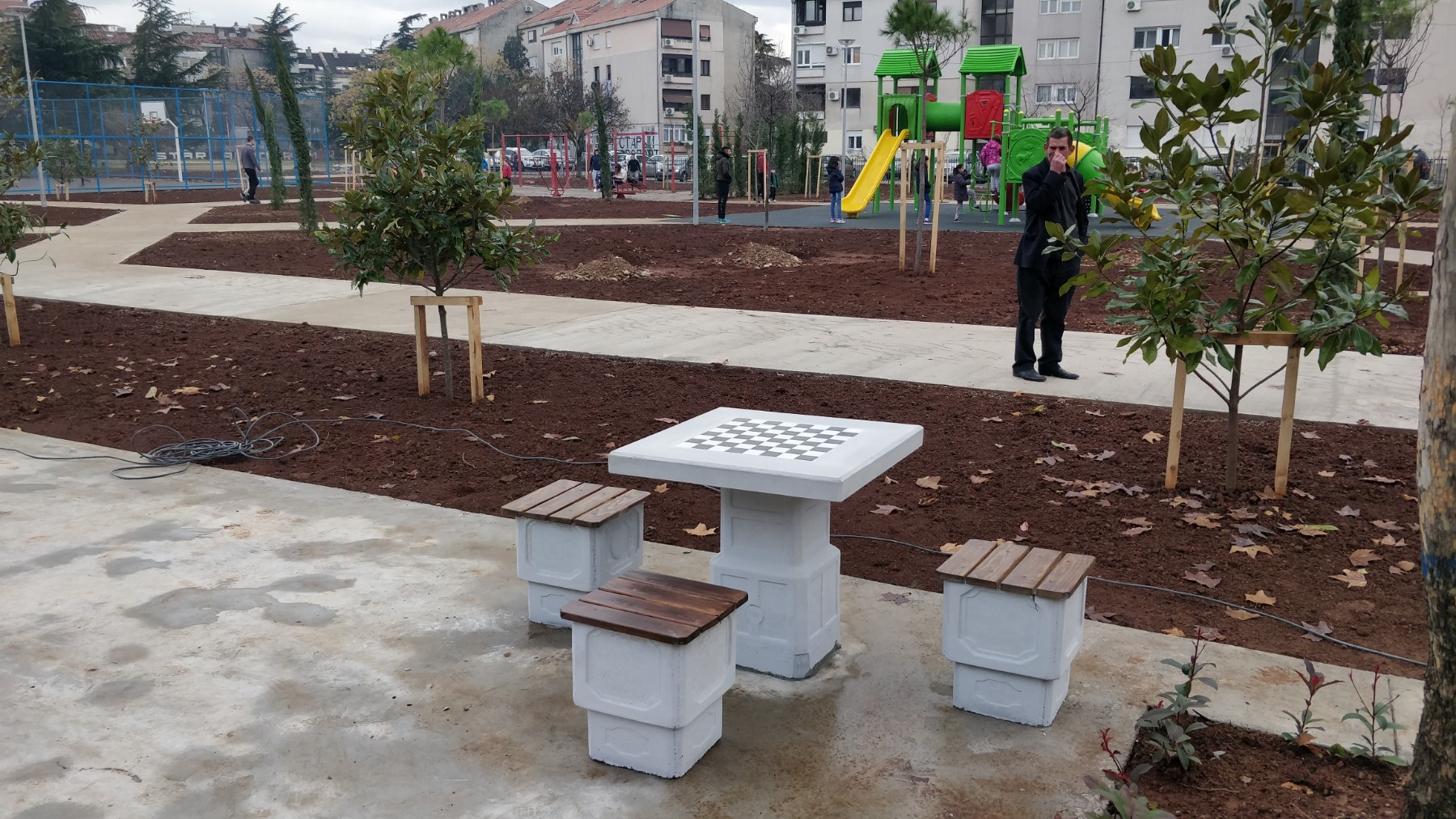 Na osam lokacija u Podgorici postavljeni stolovi za šah