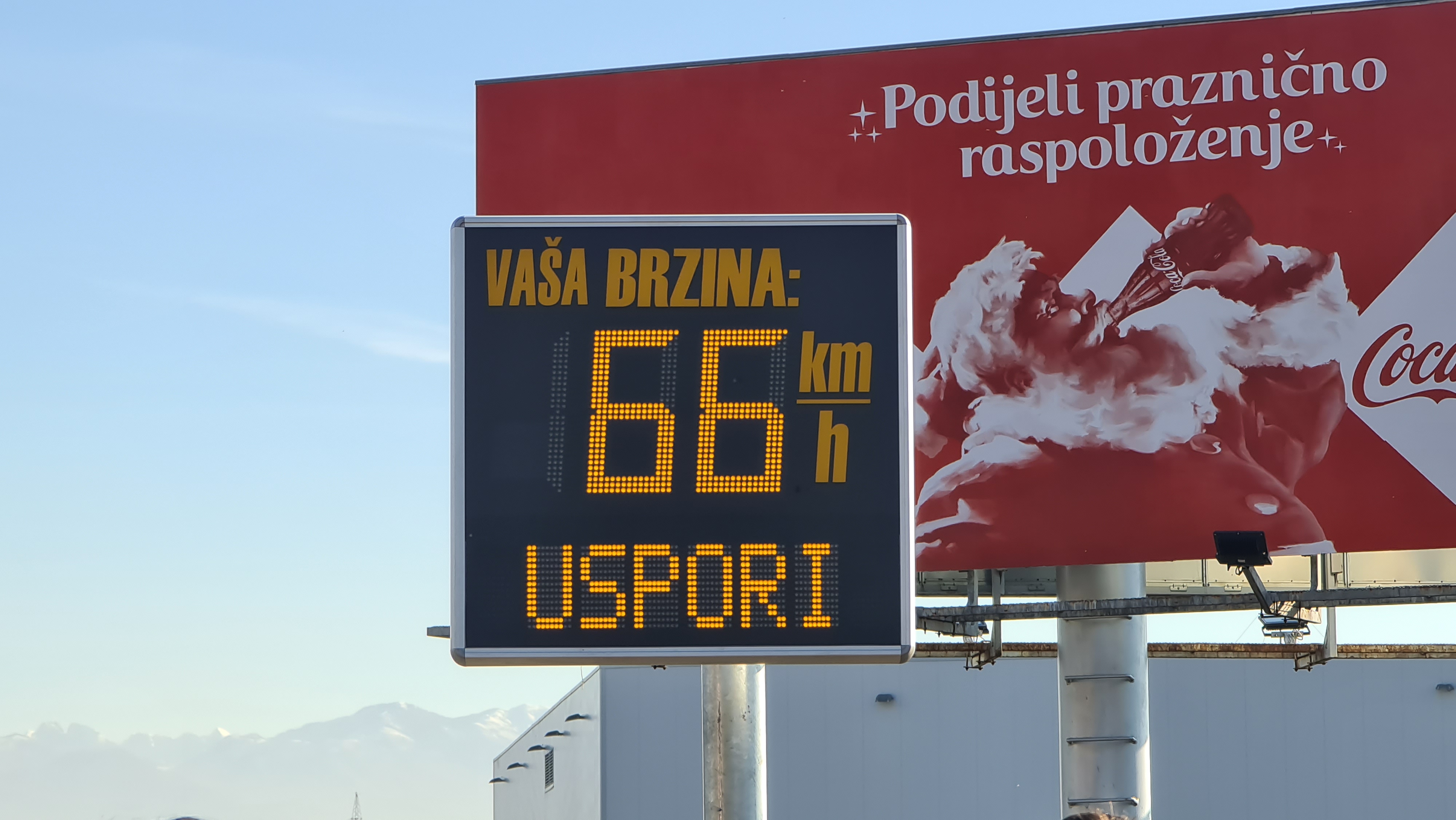 Podgorica dobila prvi informativni panel za mjerenje brzine vozila