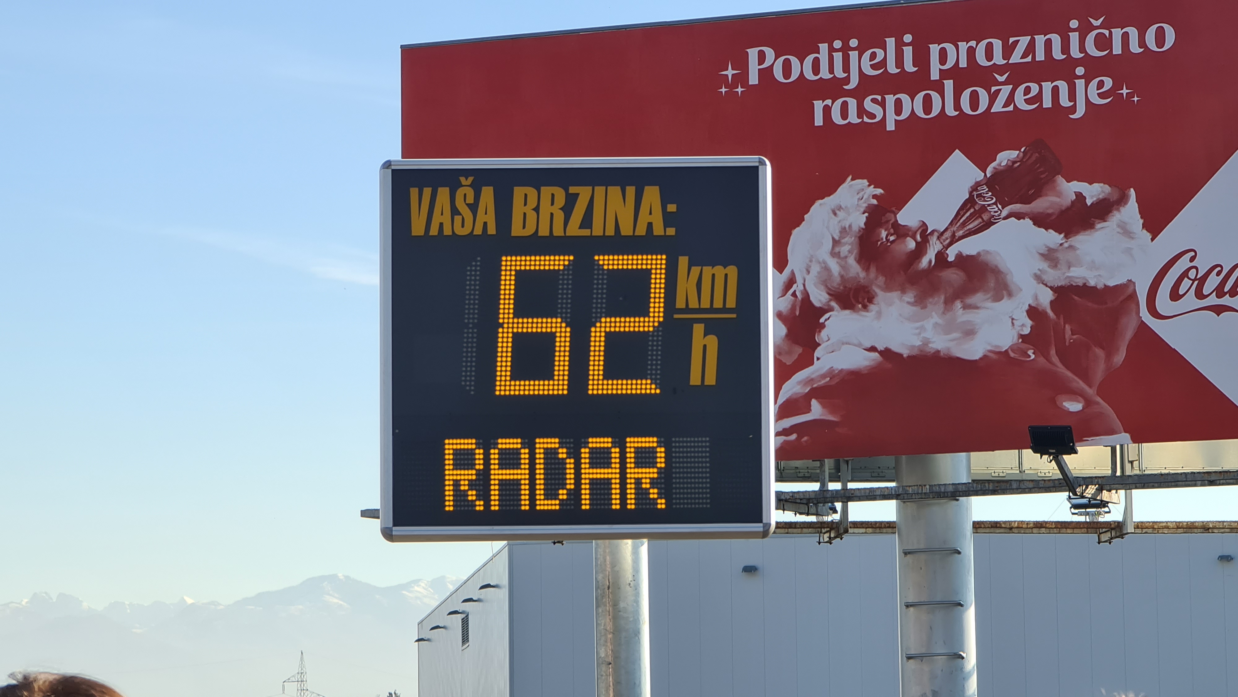 Podgorica dobila prvi informativni panel za mjerenje brzine vozila
